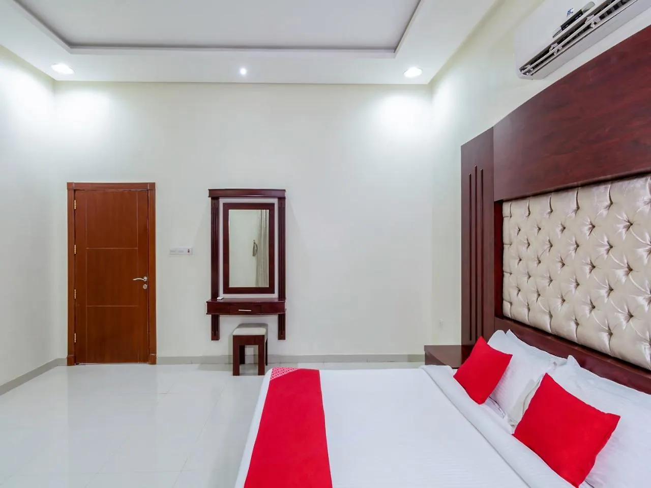 Oyo 151 Al Ameria Hotel Suites 利雅德 公寓